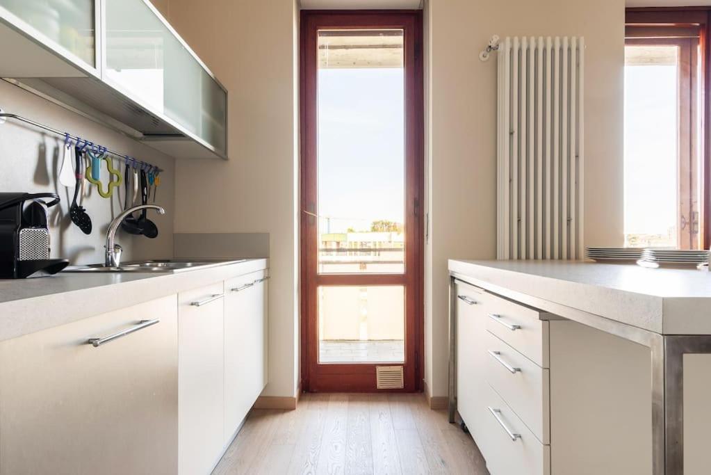 Appartement Schiavoni Flexyrent Wifi à Milan Extérieur photo