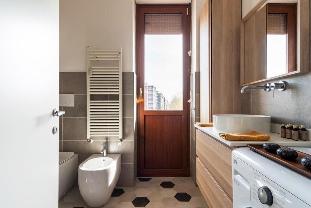Appartement Schiavoni Flexyrent Wifi à Milan Extérieur photo