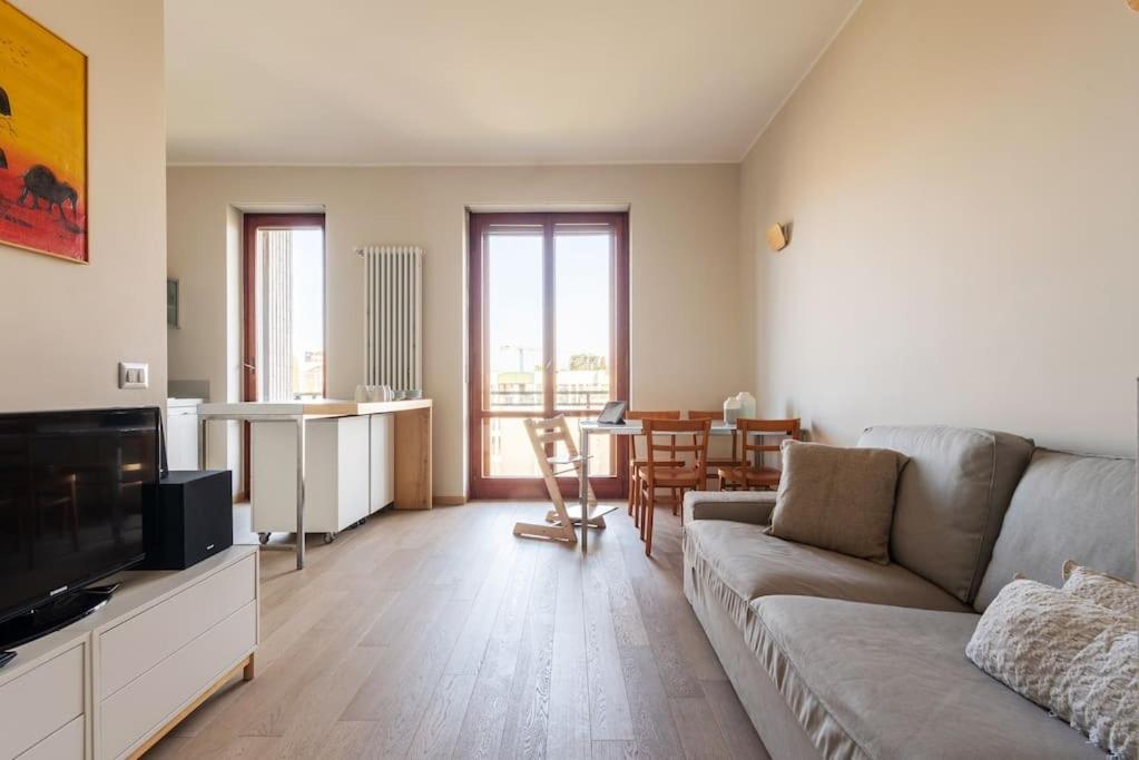 Appartement Schiavoni Flexyrent Wifi à Milan Extérieur photo